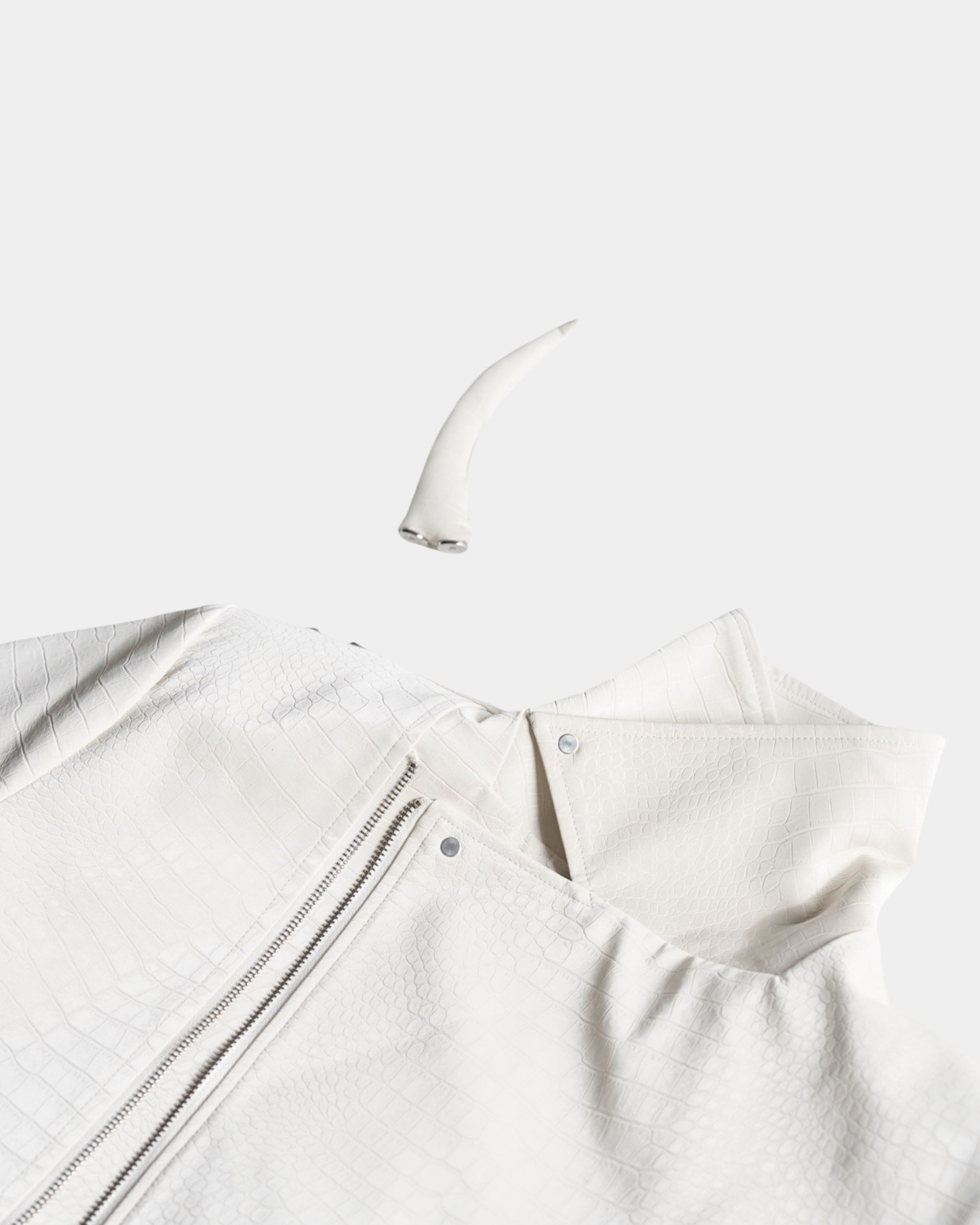 “Devil's Horn”Suit Style Leather Jacket (White)