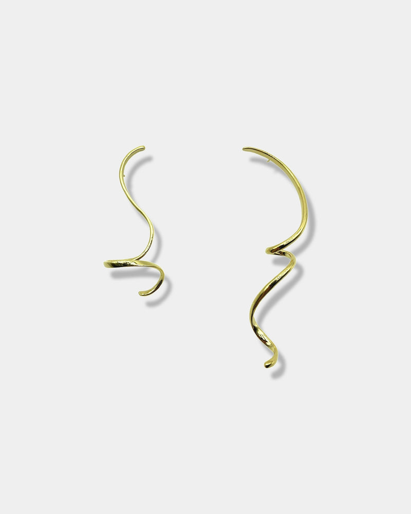 Gold Twisted Metal Earrings 1.1