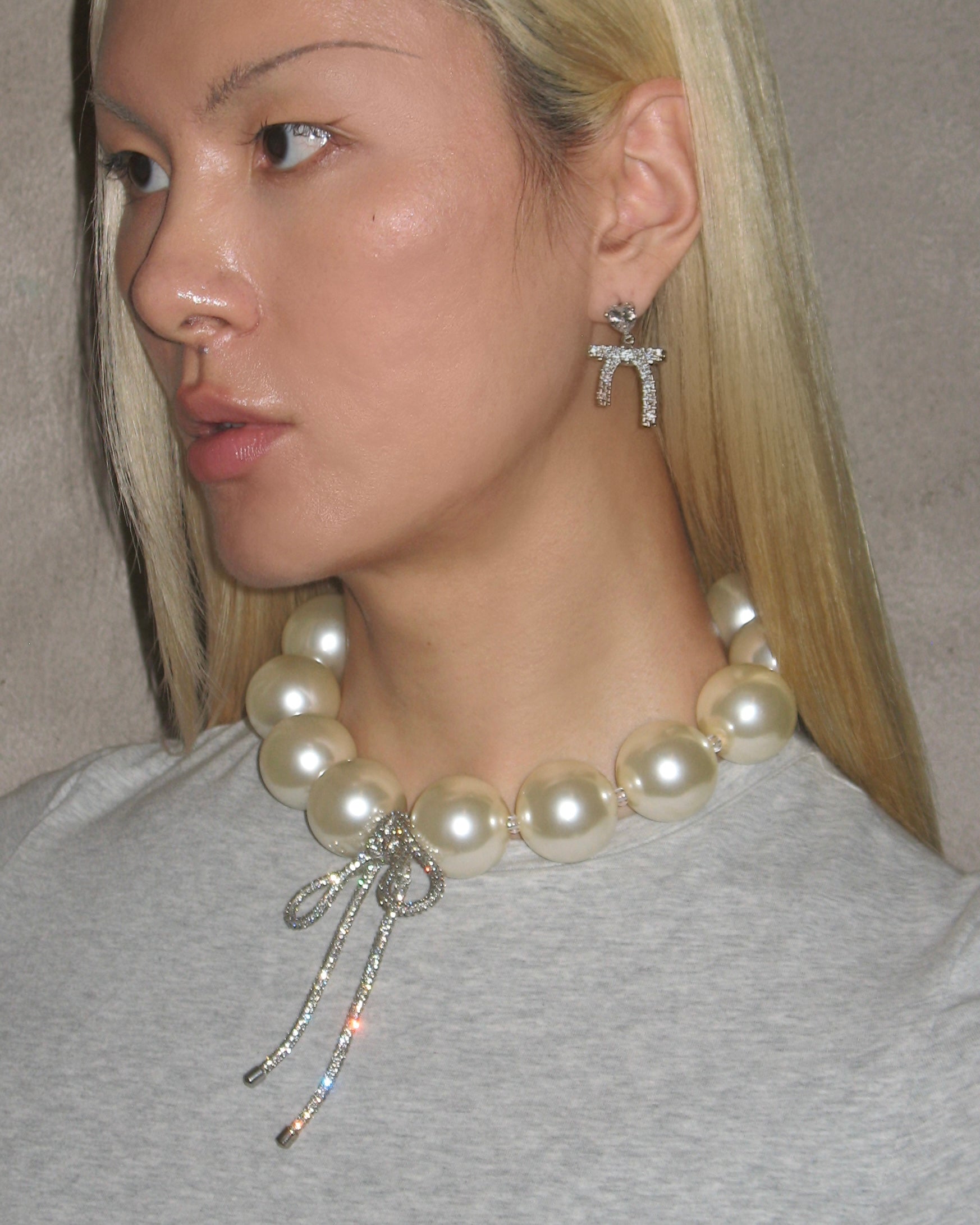 Bow Tie Pearl Necklace