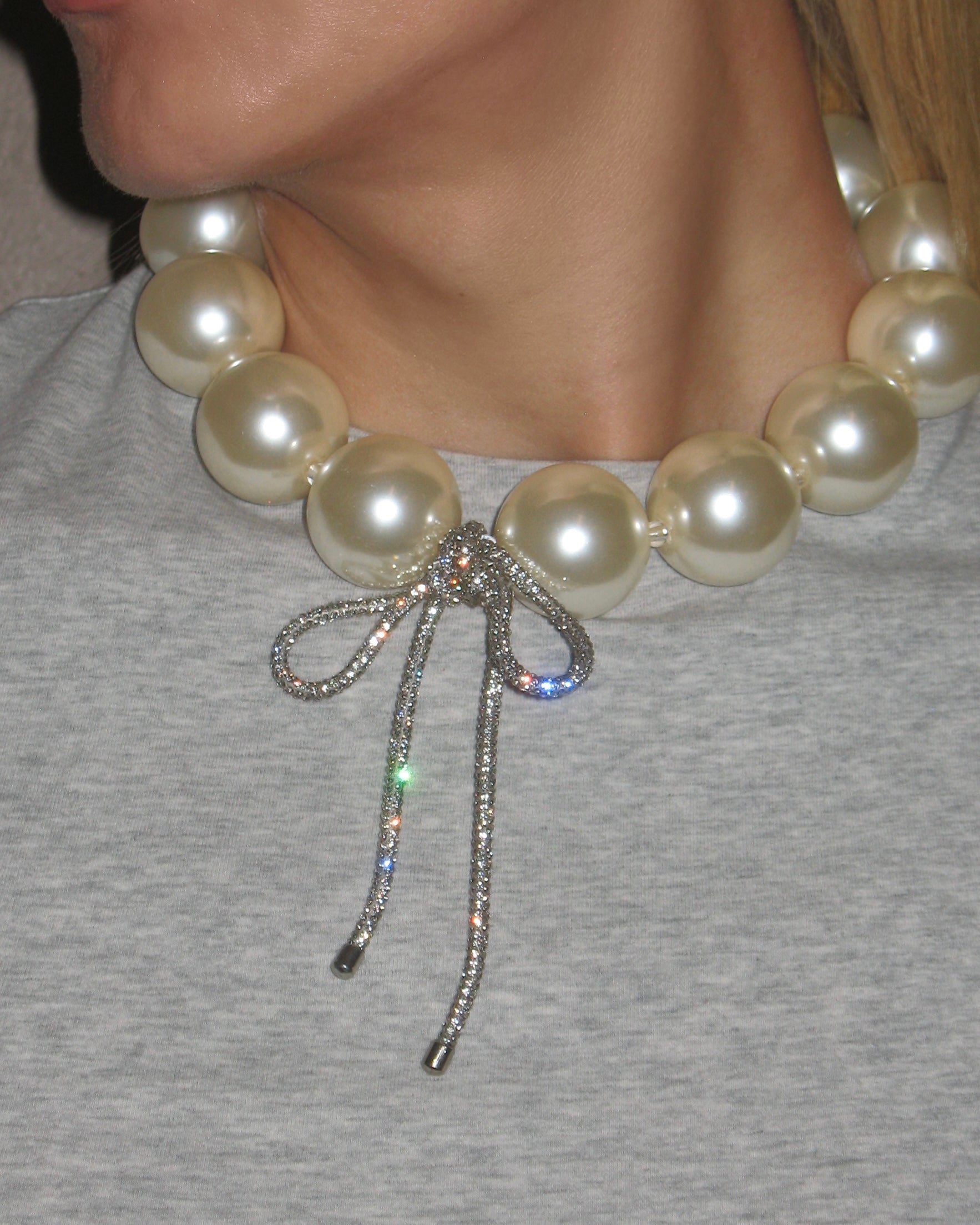 Bow Tie Pearl Necklace